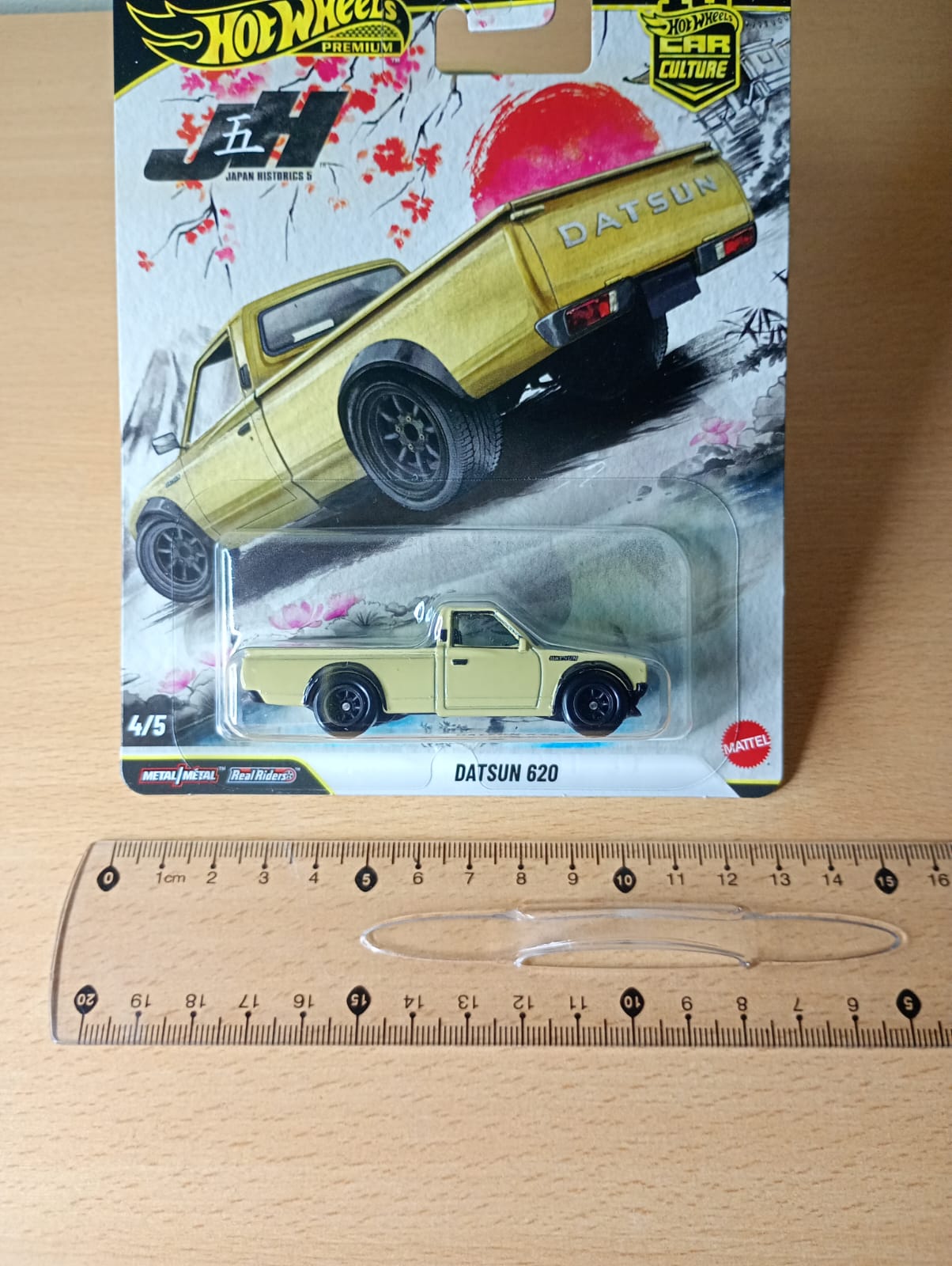 HOTWHEELS PREMIUM DATSUN 620